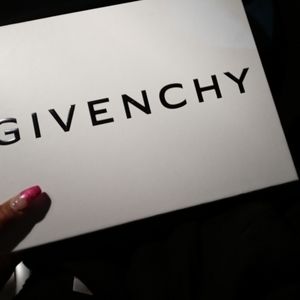 Givenchy Casual Sneakers